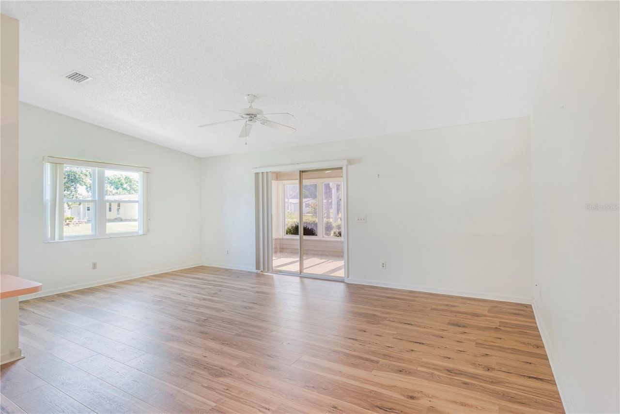 1114 Paradise Drive, Lady Lake, FL 32159 Photo