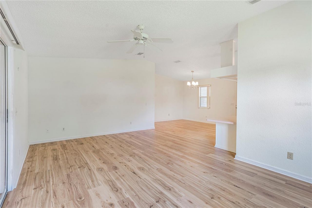 1114 Paradise Drive, Lady Lake, FL 32159 Photo