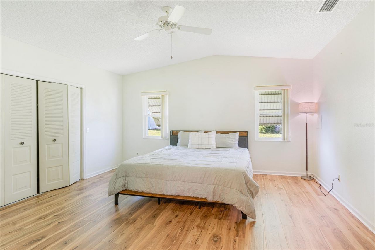 1114 Paradise Drive, Lady Lake, FL 32159 Photo
