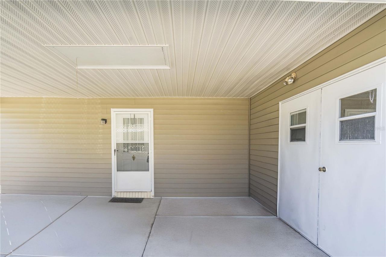 1114 Paradise Drive, Lady Lake, FL 32159 Photo