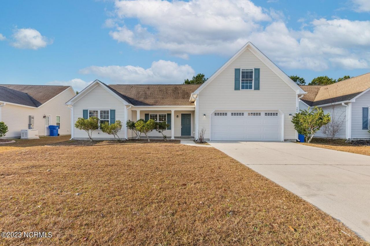 340 Rose Bud Lane, Holly Ridge, NC 28445 Main Photo
