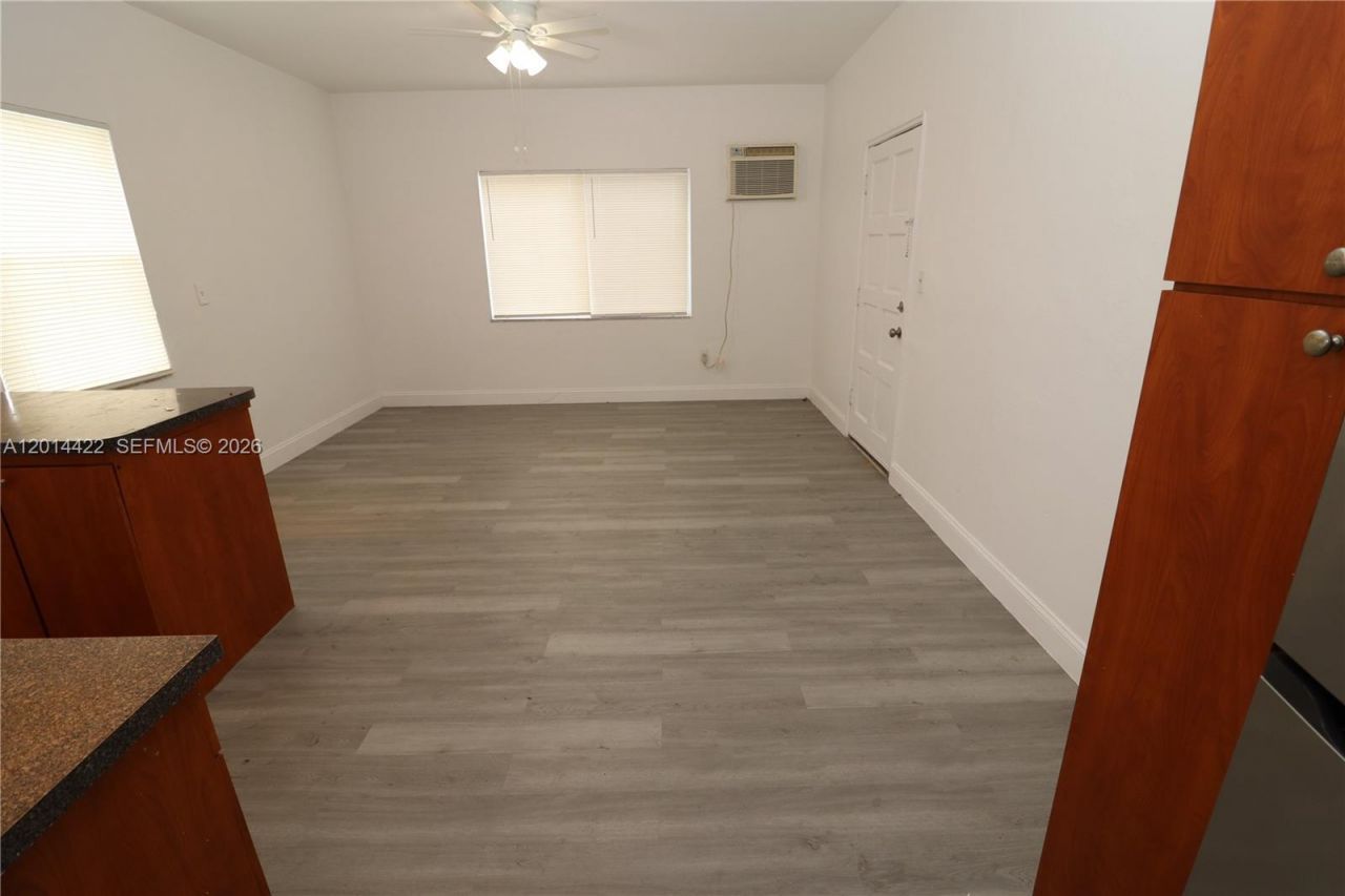 835 83rd St, Miami Beach, FL 33141 Photo