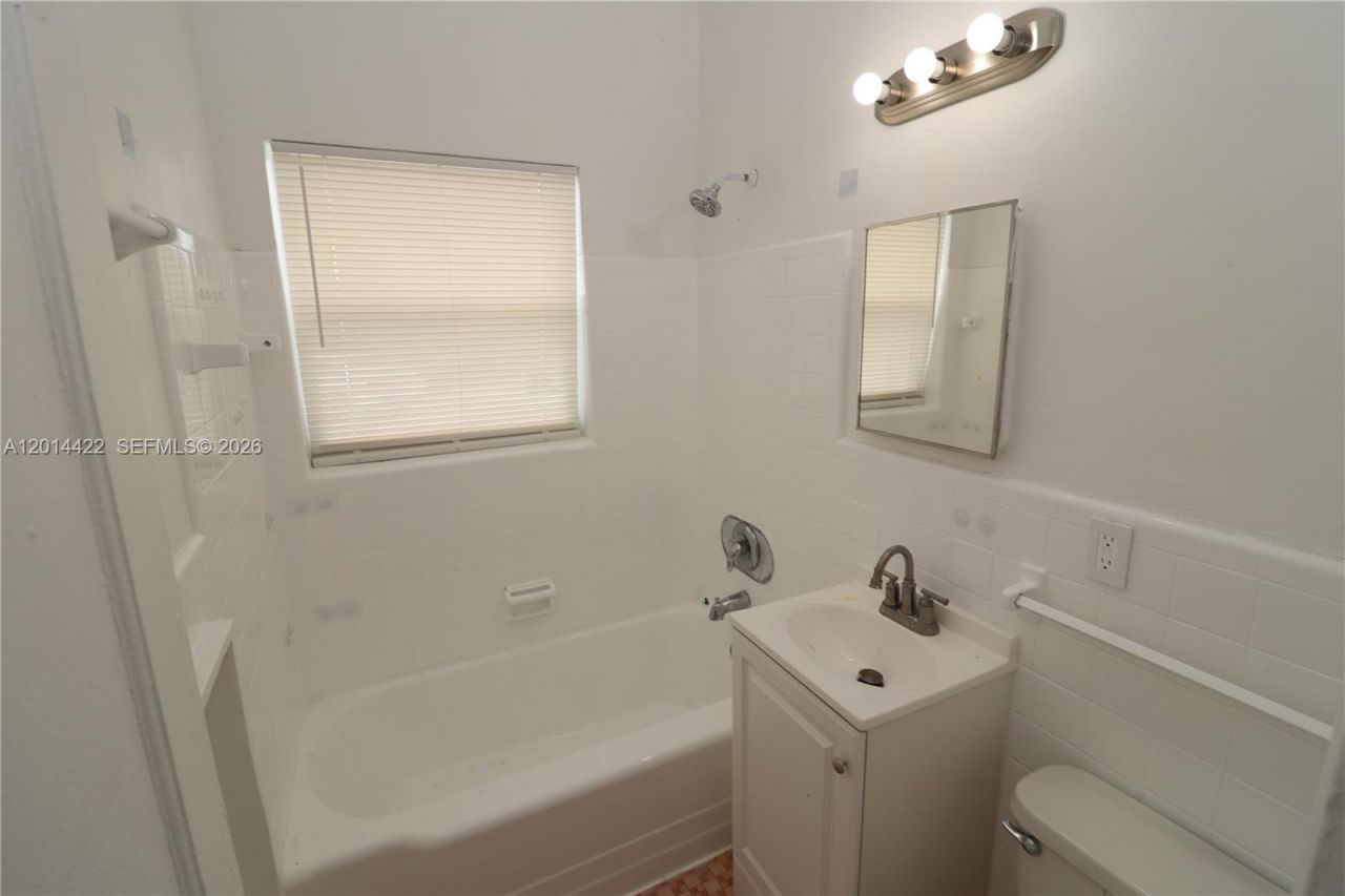 835 83rd St, Miami Beach, FL 33141 Photo