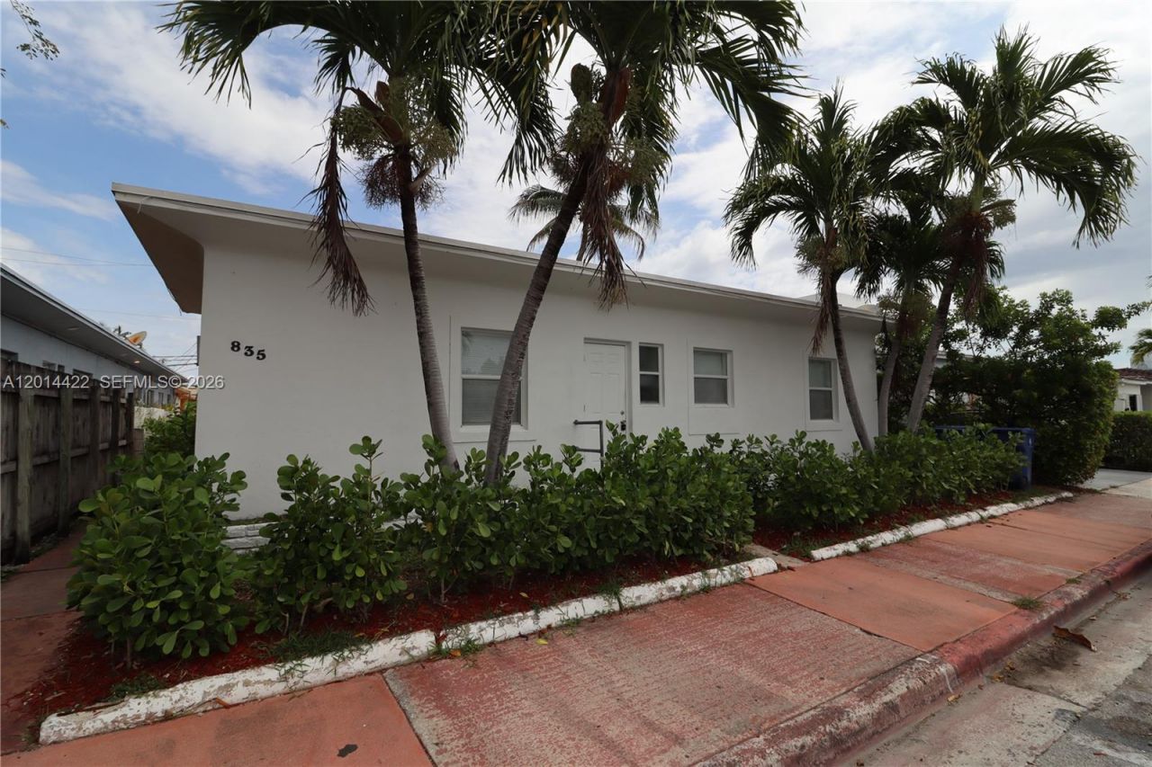 835 83rd St, Miami Beach, FL 33141 Photo