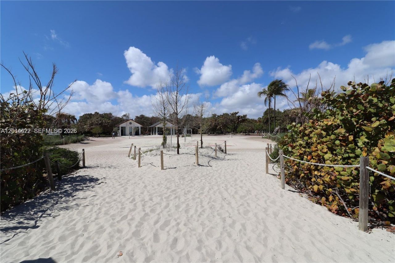 835 83rd St, Miami Beach, FL 33141 Photo