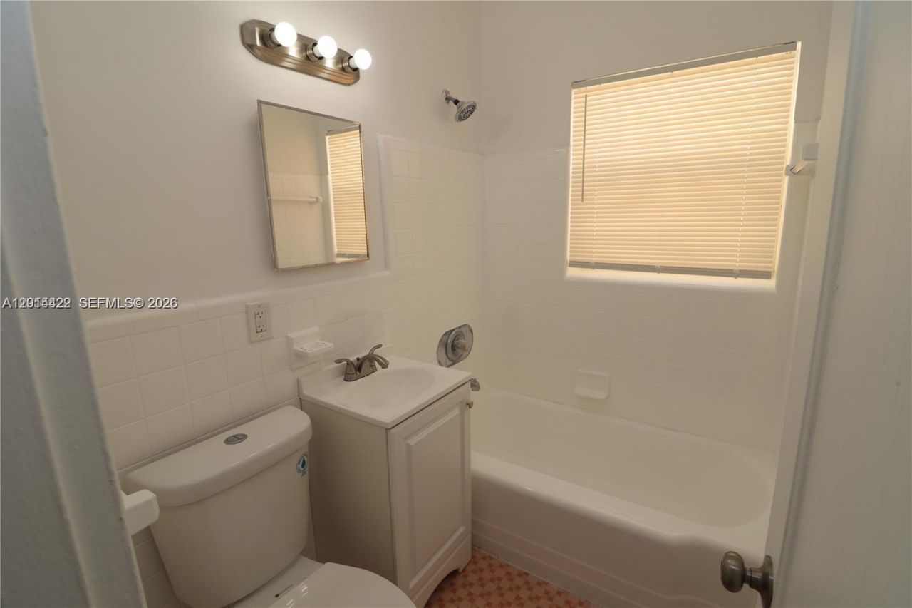835 83rd St, Miami Beach, FL 33141 Photo