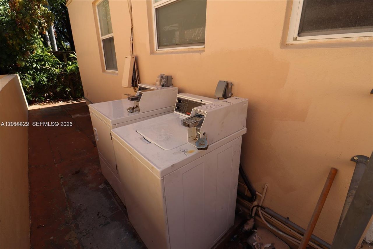 835 83rd St, Miami Beach, FL 33141 Photo
