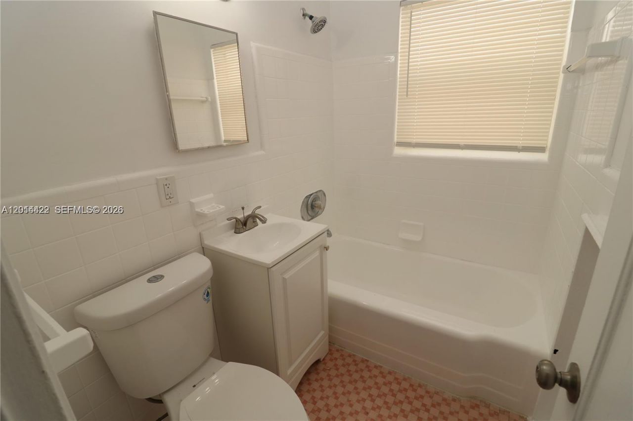 835 83rd St, Miami Beach, FL 33141 Photo