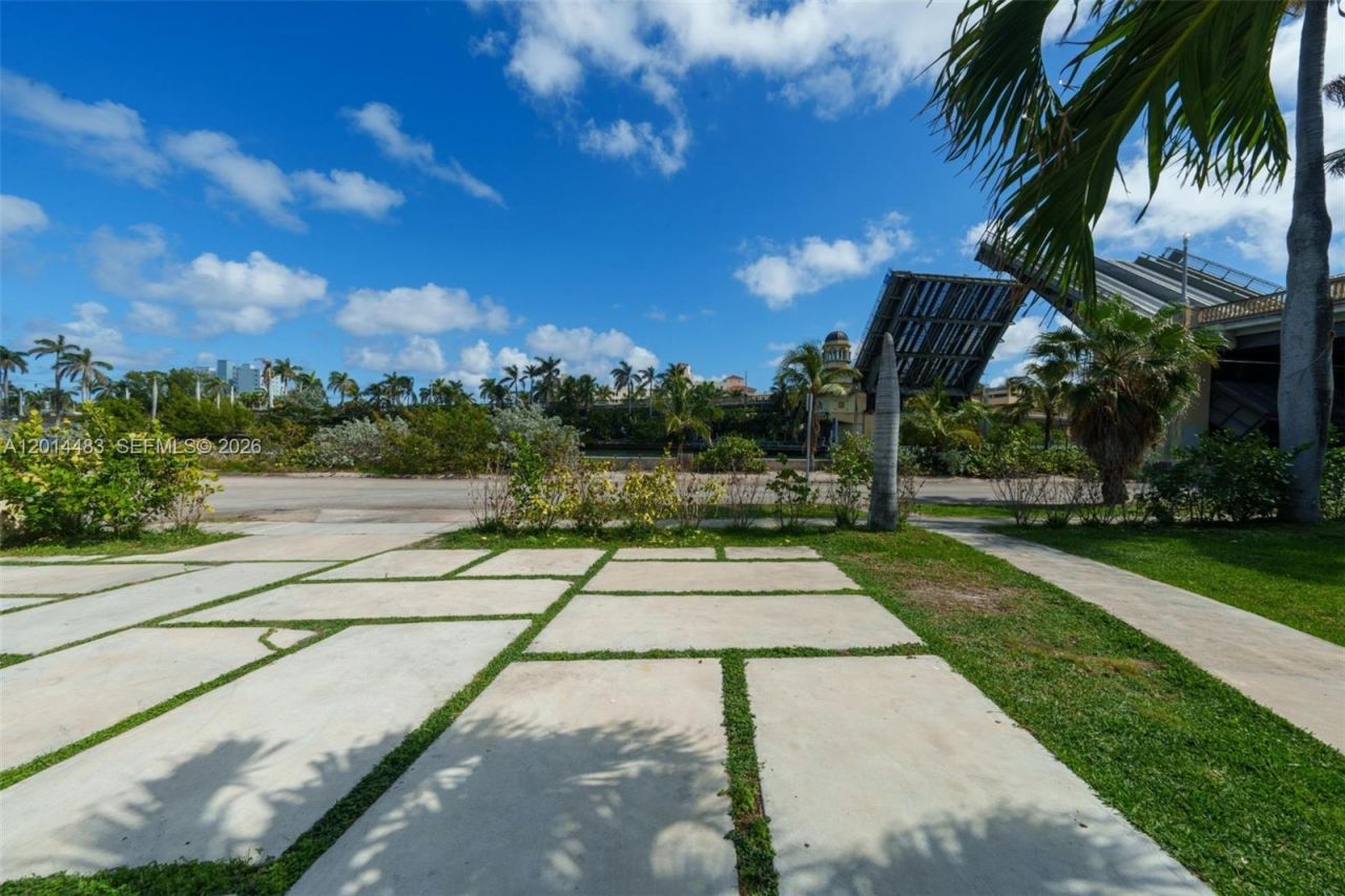 701 Hollywood Blvd, Hollywood, FL 33019 Photo