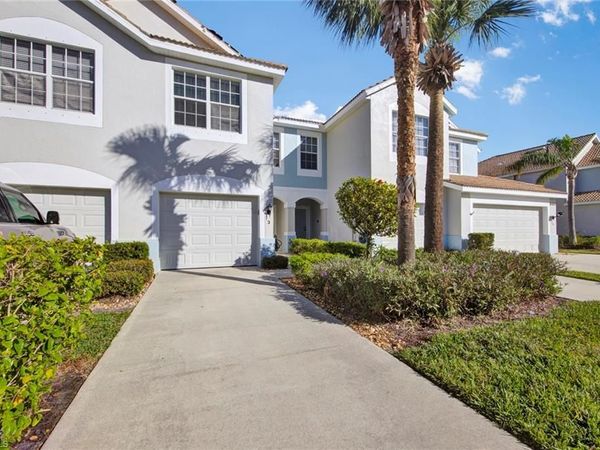 8271 Village Edge CIR, Unit 5, FORT MYERS, FL 33919