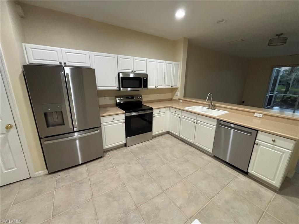 8271 Village Edge Cir, Unit 5, Fort Myers, FL 33919 Photo