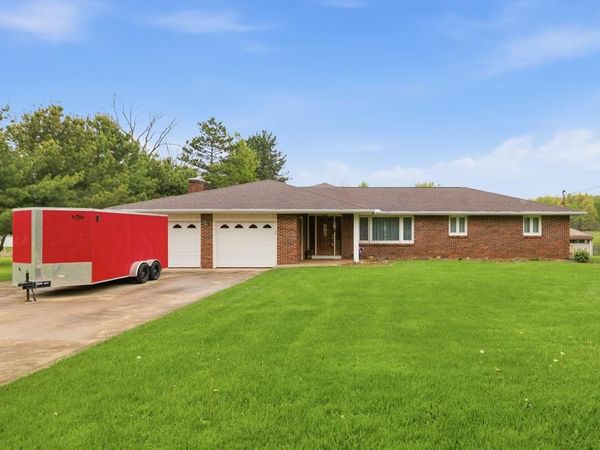 1123 Fleming Falls Rd., Mansfield, OH 44905