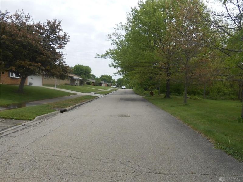 2219 Stop 8 Road, Vandalia, OH 45414 Photo 2