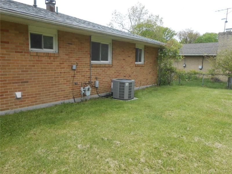 2219 Stop 8 Road, Vandalia, OH 45414 Photo 8