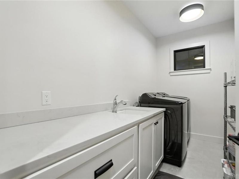 1943 Horseshoe Bend, Dayton, OH 45458 Photo 18