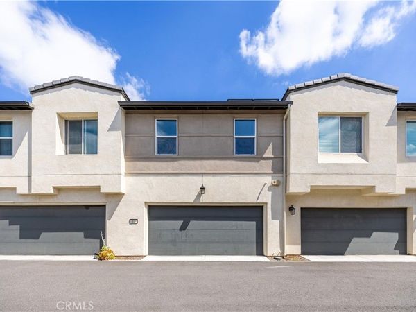 17 Aria, South El Monte, CA 91733