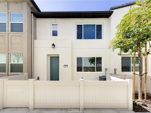 17 Aria, South El Monte, CA 91733