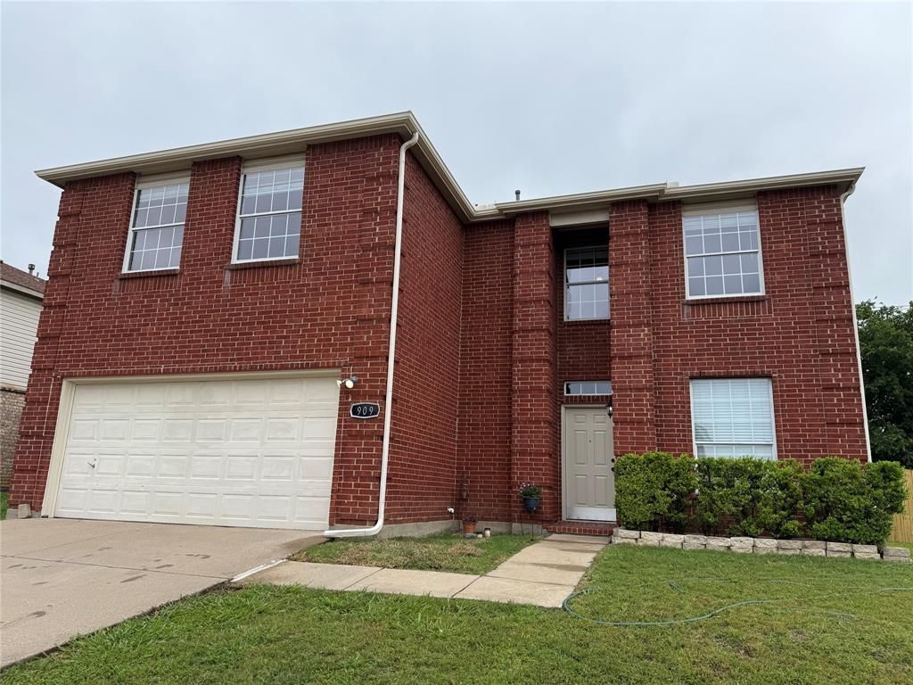 909 Carthage Way, Arlington, TX 76017 Main Photo