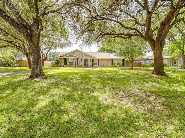802 Shady Creek Drive, Cleburne, TX 76033