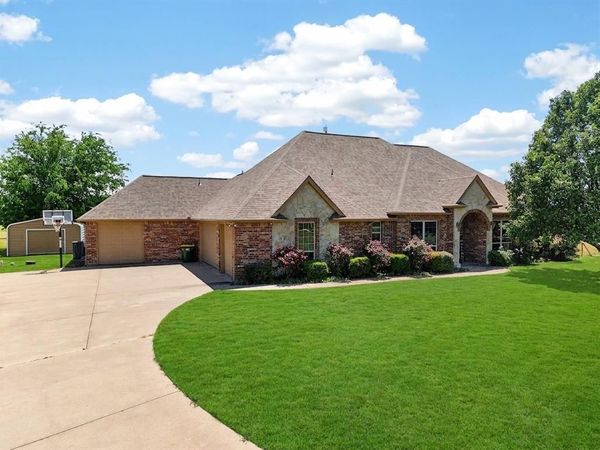 1035 Highland Road, Cleburne, TX 76033