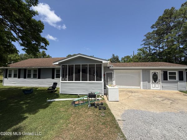 7204 Coda Road, Moss Point, MS 39562