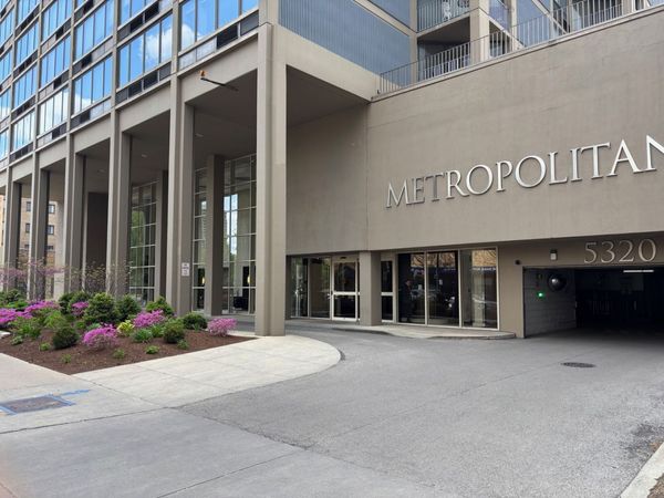 5320 N Sheridan Road, Unit 1610, Chicago, IL 60640
