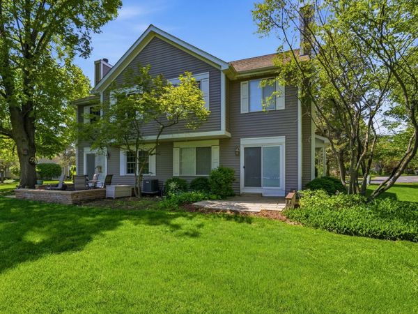 934 Surrey Lane , Unit 2, Sleepy Hollow, IL 60118