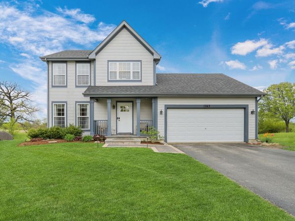 1263 E Essex Court , Round Lake Beach, IL 60073