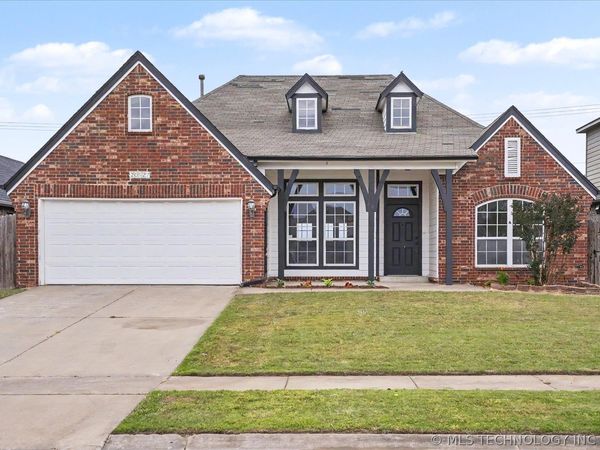 20527 E 31st Place S, Broken Arrow, OK 74014