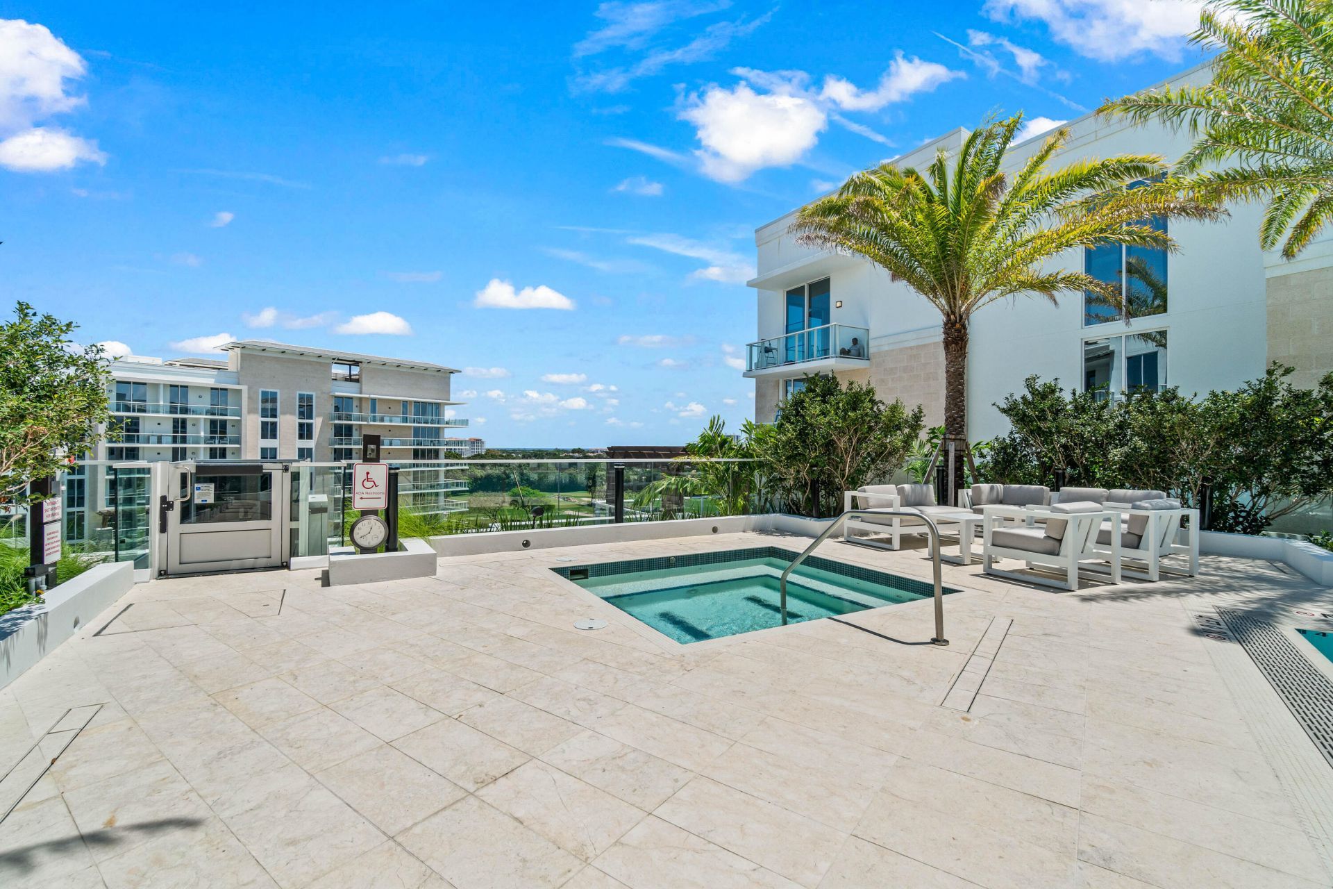 200 SE Mizner Boulevard, Unit 715, Boca Raton, FL 33432 Photo