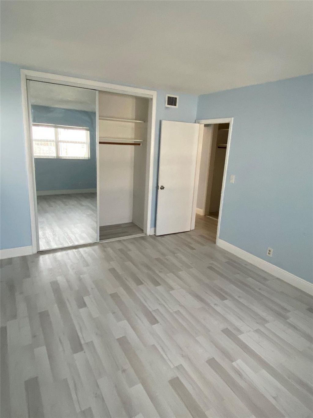224 Hibiscus Avenue, Unit 260, Lauderdale by the Sea, FL 33308 Photo
