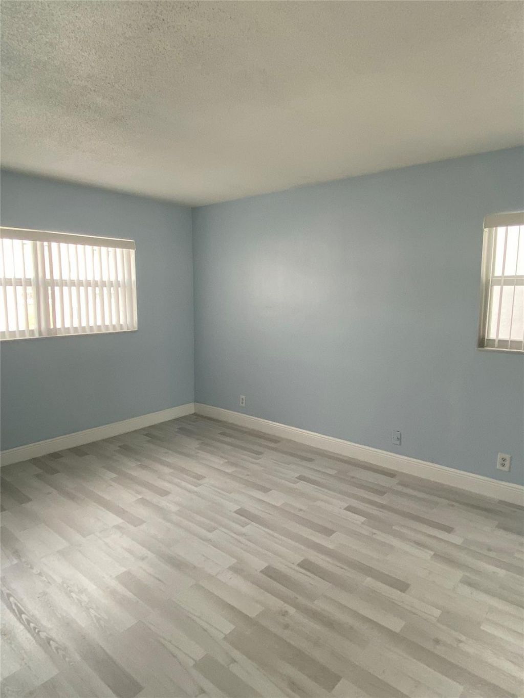 224 Hibiscus Avenue, Unit 260, Lauderdale by the Sea, FL 33308 Photo