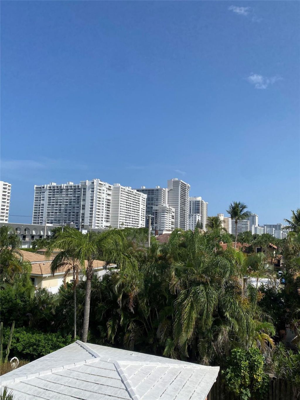 224 Hibiscus Avenue, Unit 260, Lauderdale by the Sea, FL 33308 Photo