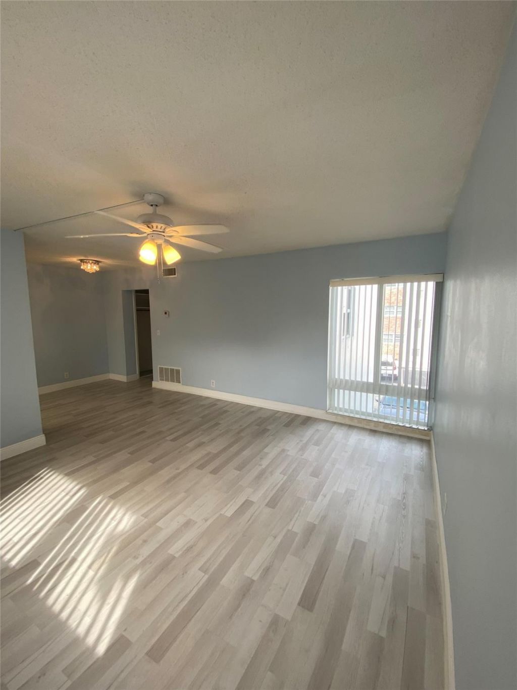 224 Hibiscus Avenue, Unit 260, Lauderdale by the Sea, FL 33308 Photo