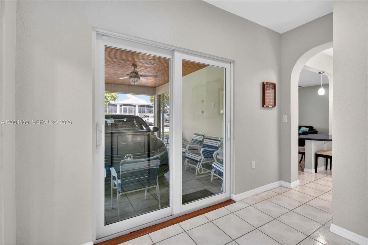 8 Ocean View Blvd, Key Largo, FL 33037 Photo