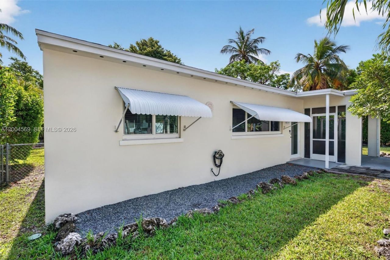 8 Ocean View Blvd, Key Largo, FL 33037 Photo