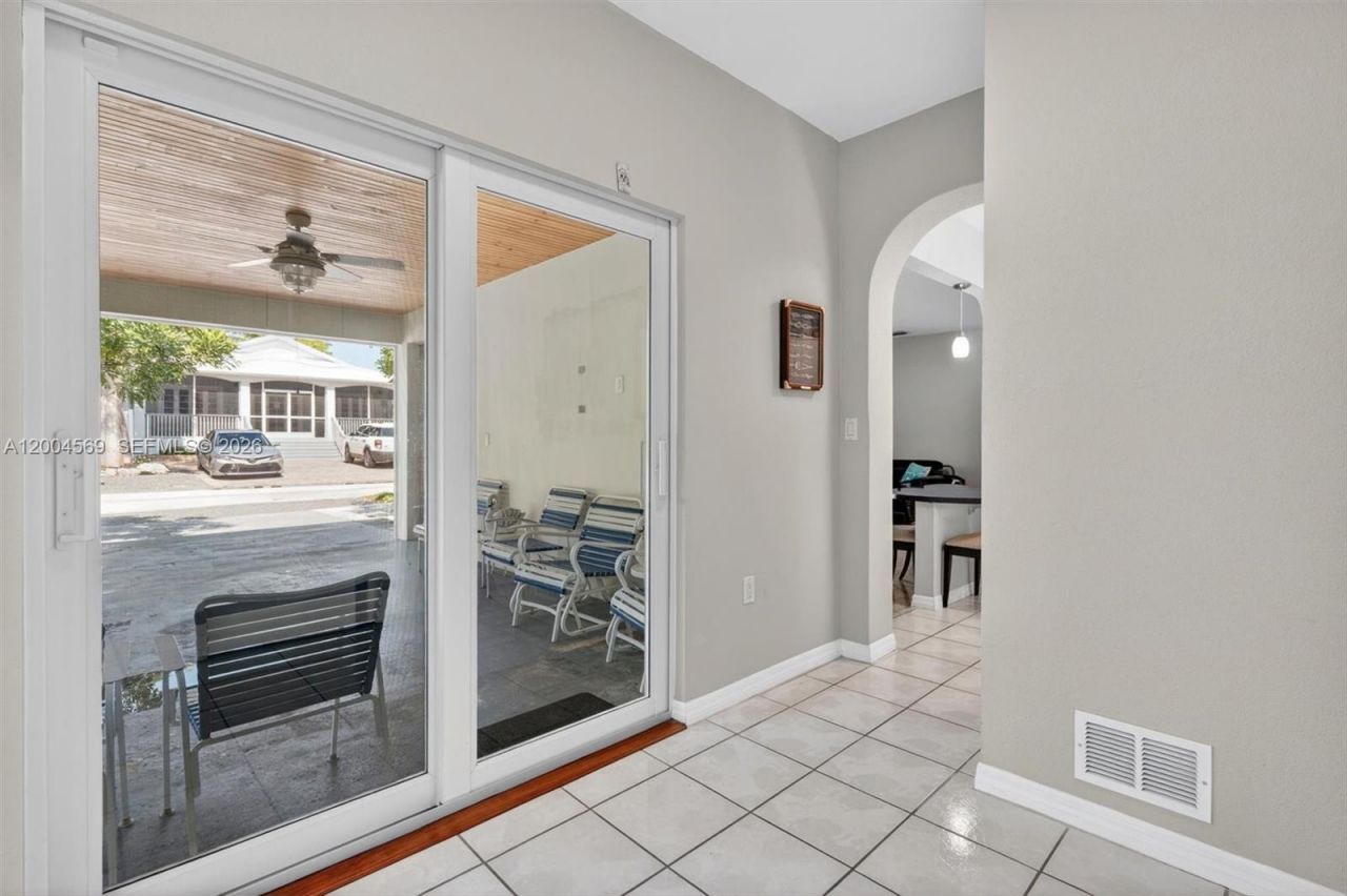 8 Ocean View Blvd , Key Largo, FL 33037 Photo