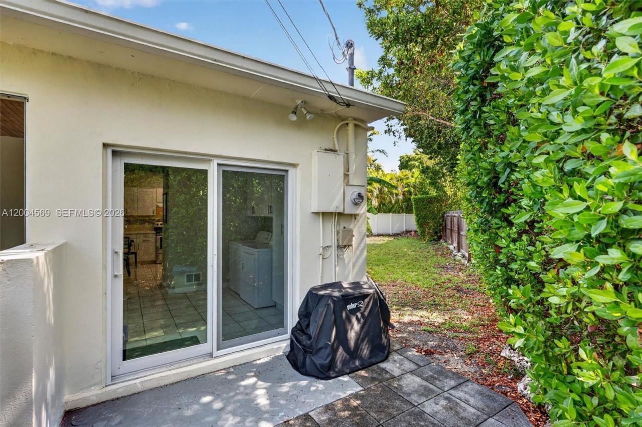 8 Ocean View Blvd, Key Largo, FL 33037 Photo