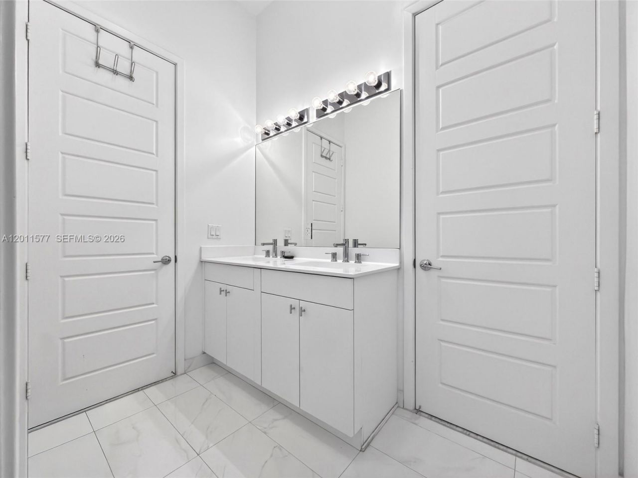 15012 SW 177th Ter, Miami, FL 33187 Photo