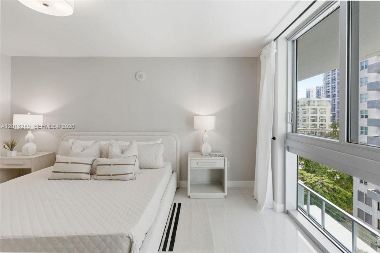 1111 SW 1st Ave, Unit Townhome 2, Miami, FL 33130 Photo
