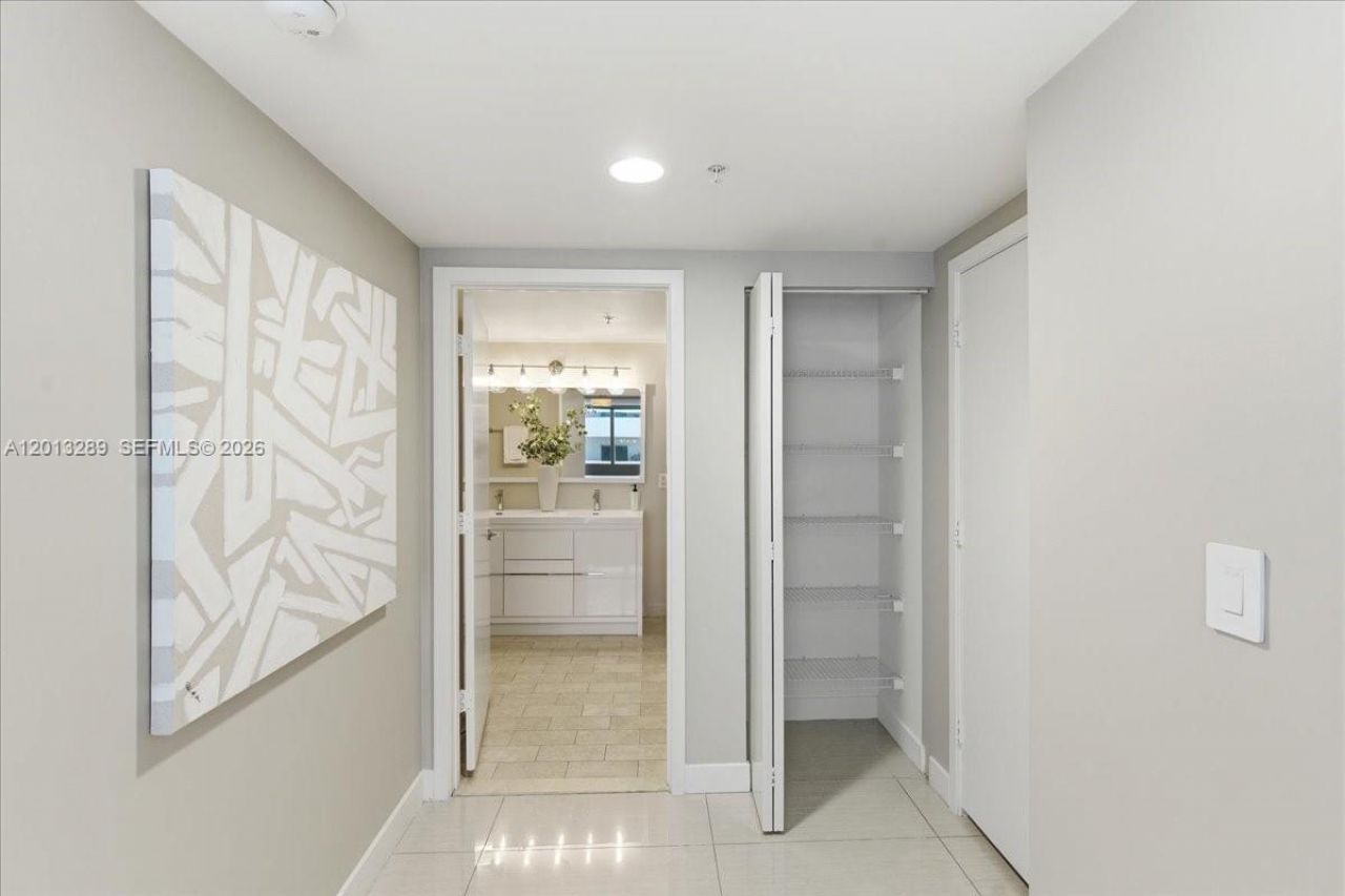 1111 SW 1st Ave, Unit Townhome 2, Miami, FL 33130 Photo