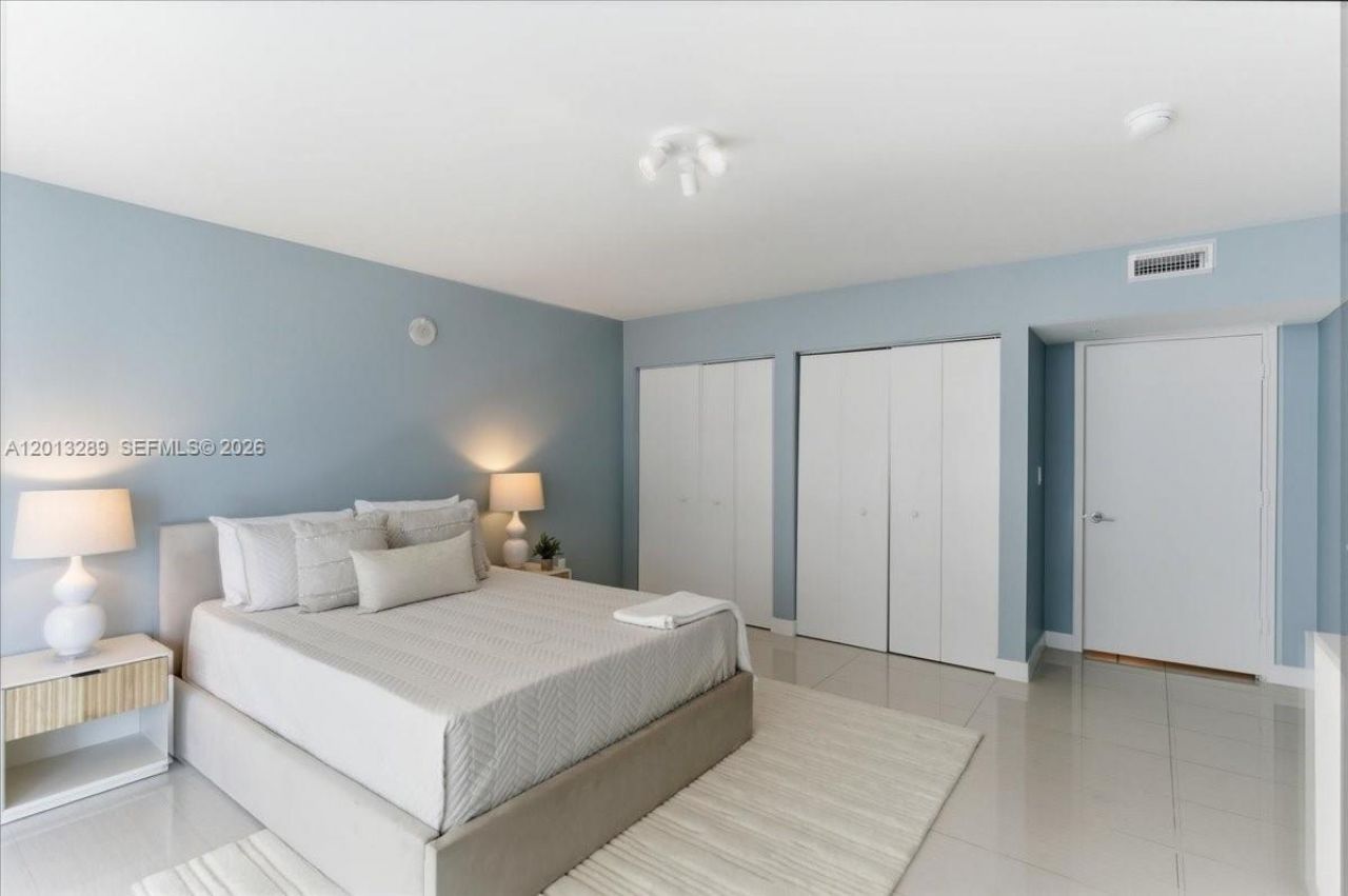1111 SW 1st Ave, Unit Townhome 2, Miami, FL 33130 Photo