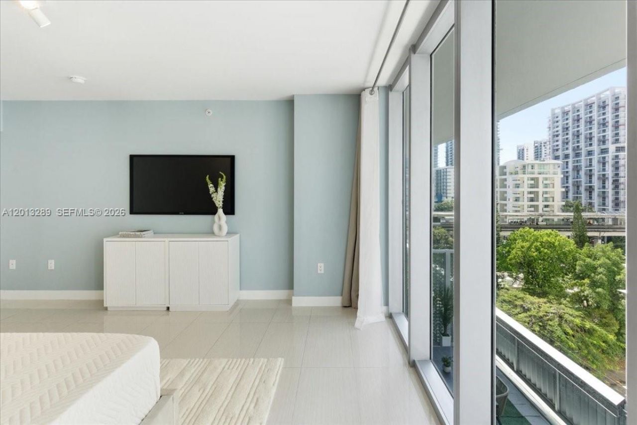 1111 SW 1st Ave, Unit Townhome 2, Miami, FL 33130 Photo