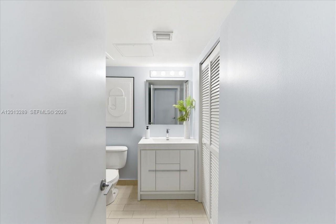 1111 SW 1st Ave, Unit Townhome 2, Miami, FL 33130 Photo