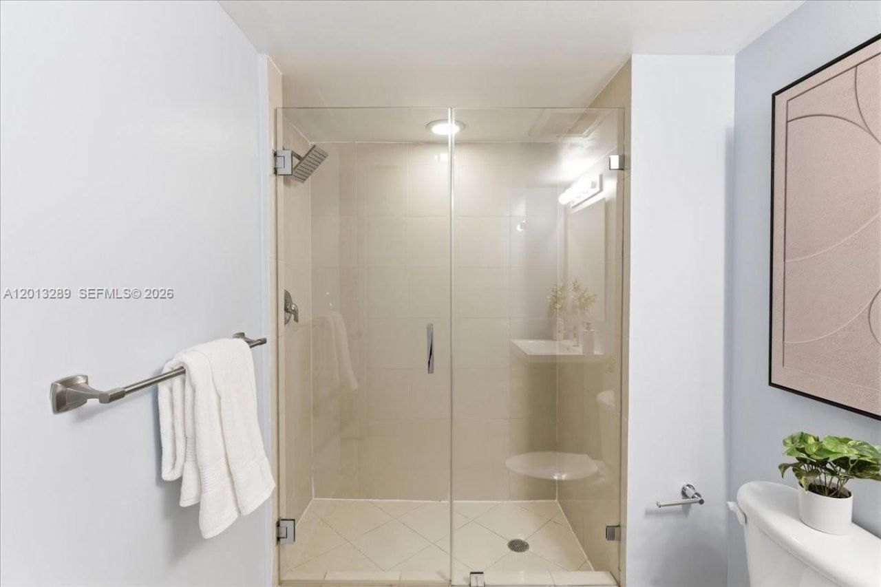 1111 SW 1st Ave, Unit Townhome 2, Miami, FL 33130 Photo