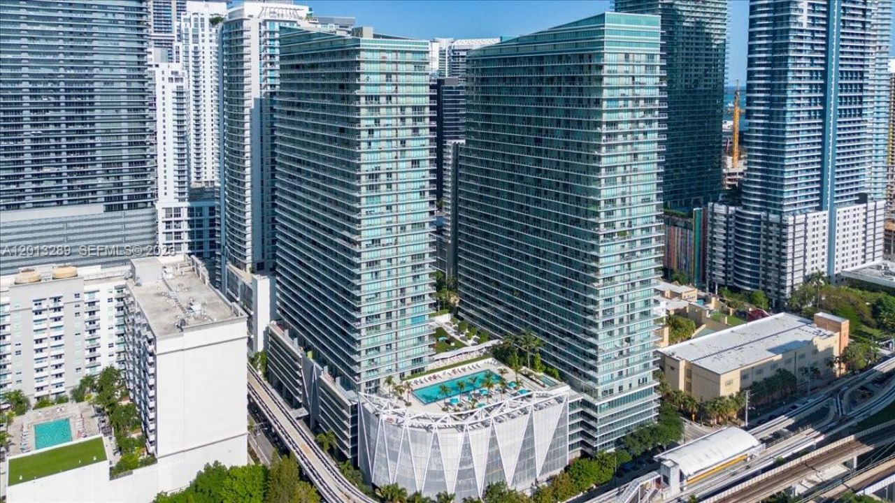 1111 SW 1st Ave, Unit Townhome 2, Miami, FL 33130 Photo