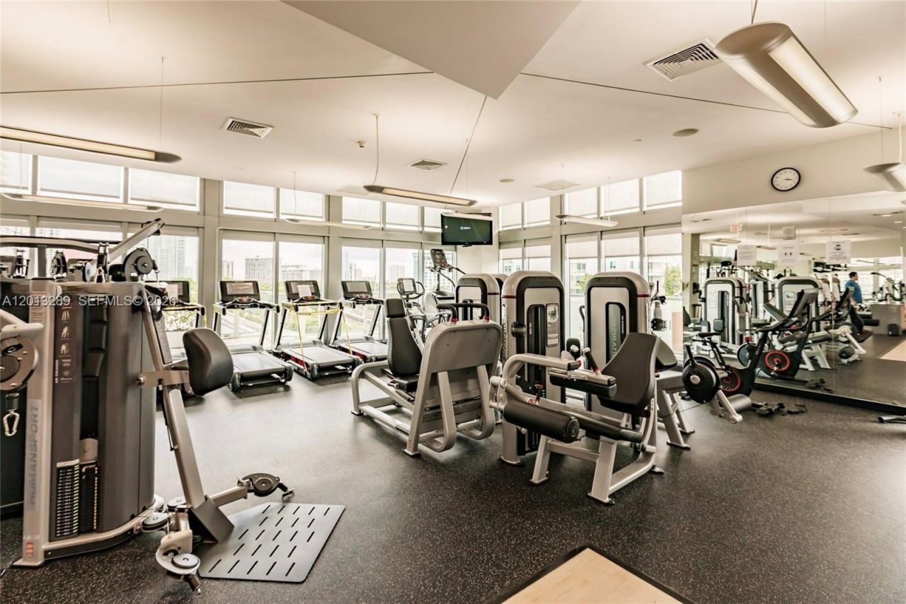 1111 SW 1st Ave, Unit Townhome 2, Miami, FL 33130 Photo