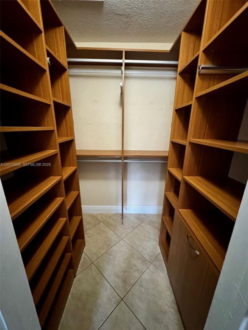 1460 NE 18th St , Unit 213, Fort Lauderdale, FL 33305 Photo