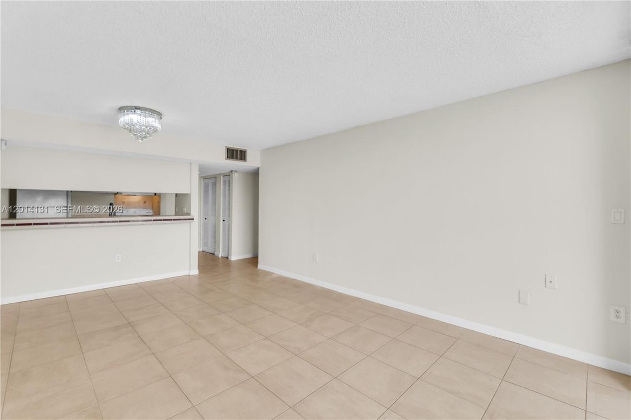 8002 SW 149th Ave , Unit B411, Miami, FL 33193 Photo