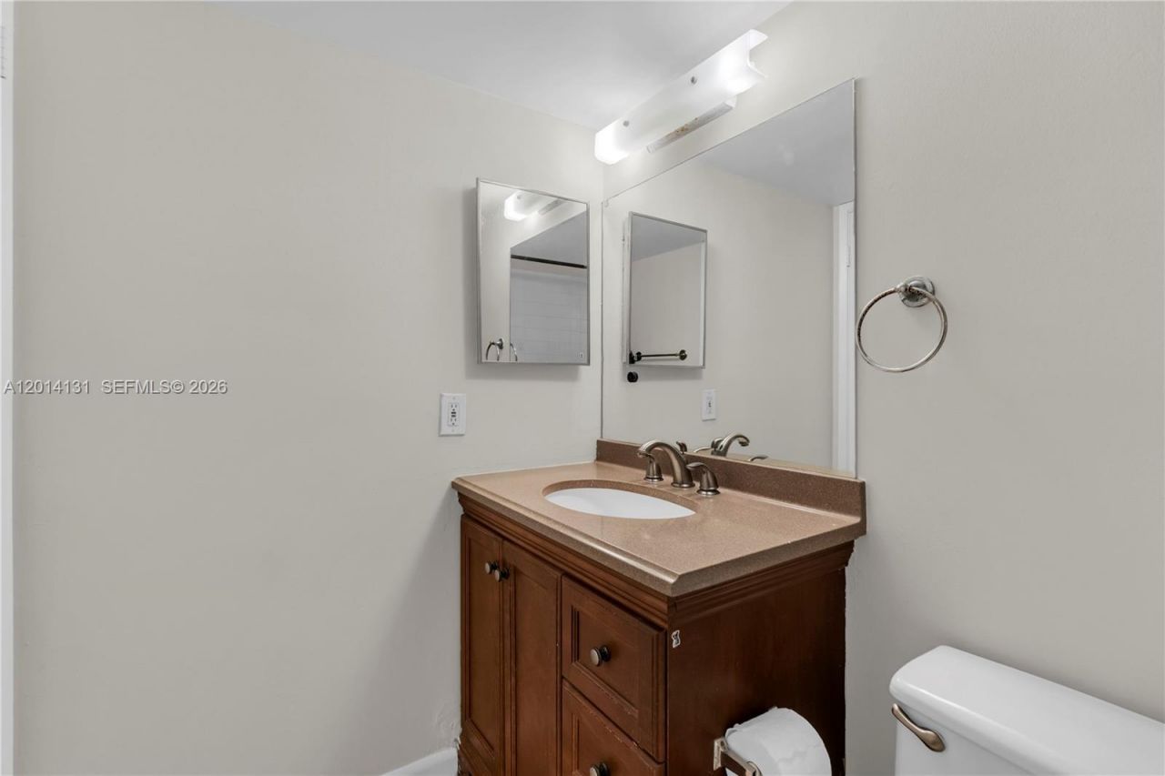8002 SW 149th Ave , Unit B411, Miami, FL 33193 Photo